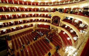 نمای کلی سالن تئاتر بولشوی روسیه