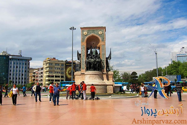 میدان تکسیم استانبول