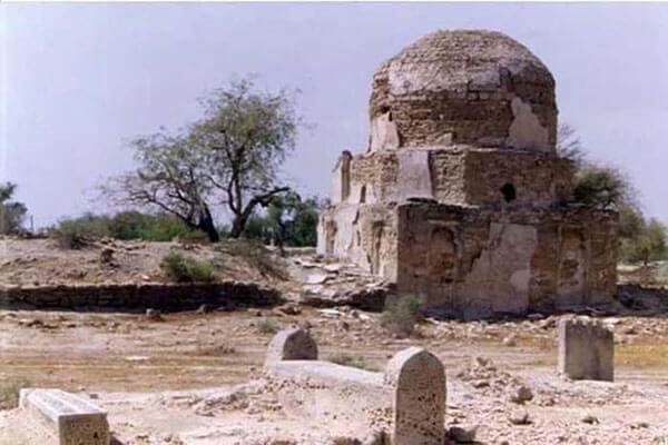 قبرستان تم سنیتی قشم