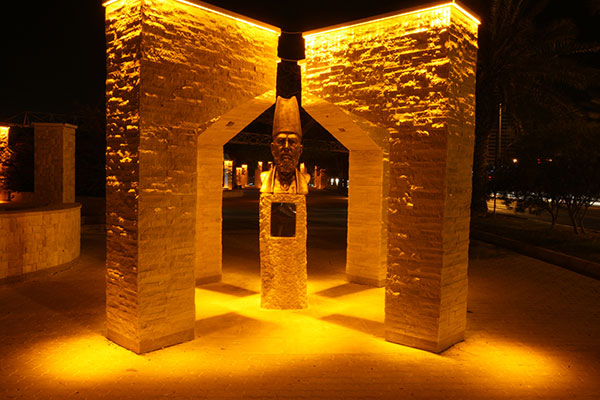 گذر هنرمندان کیش