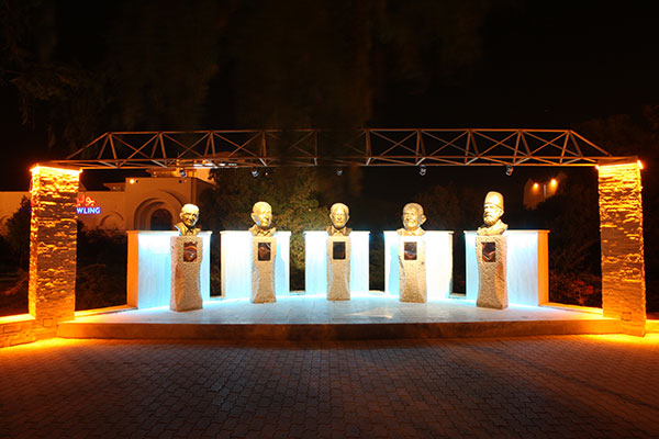 گذر هنرمندان کیش