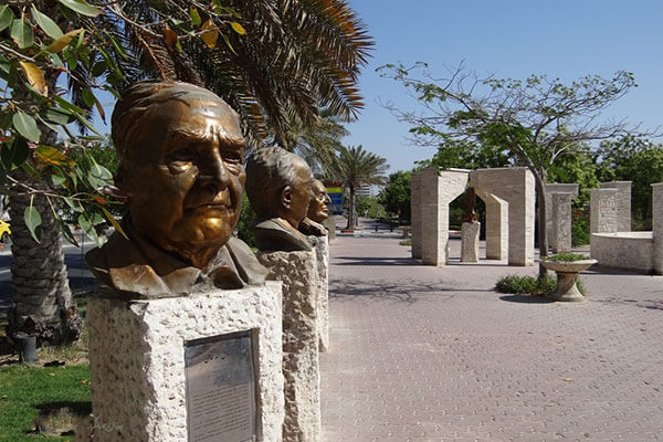 گذر هنرمندان کیش