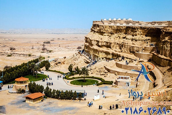 غارهای خربس در تور قشم