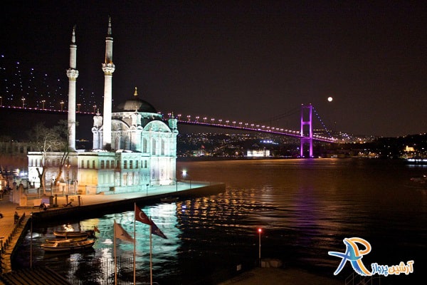 محله اورتاکوی در شب