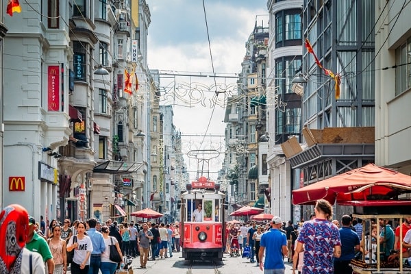 خیابان استقلال