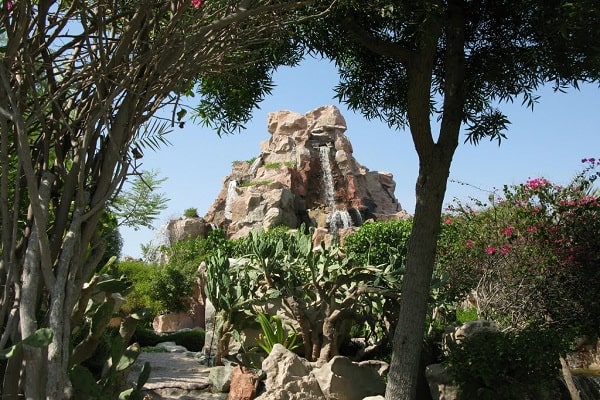 فضای باز رستوران کوه نور کیش