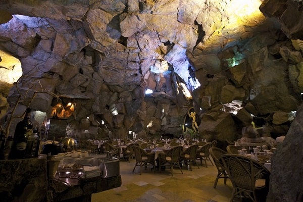 رستوران کوهسنگی کیش