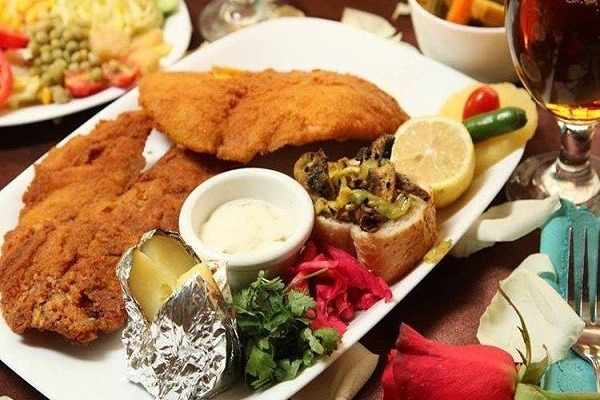 غذای رستوران توتی فروتی