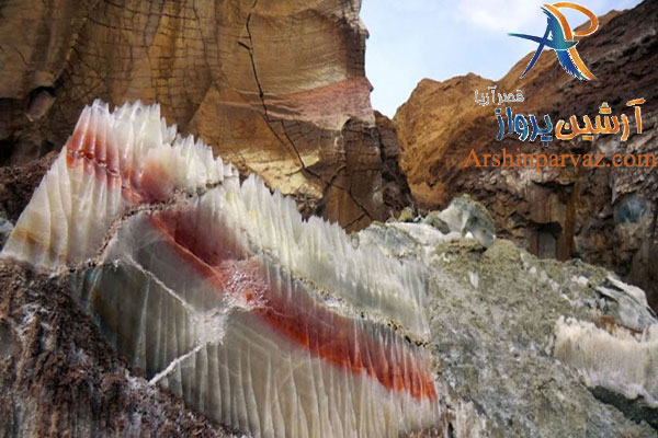 کوه های نمکی قشم