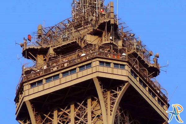 آپارتمان بالای برچ ایفل