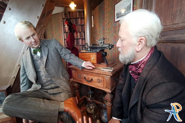 ادیسون در برج ایفل