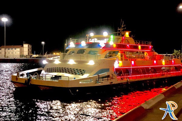 کشتی تفریحی کیش