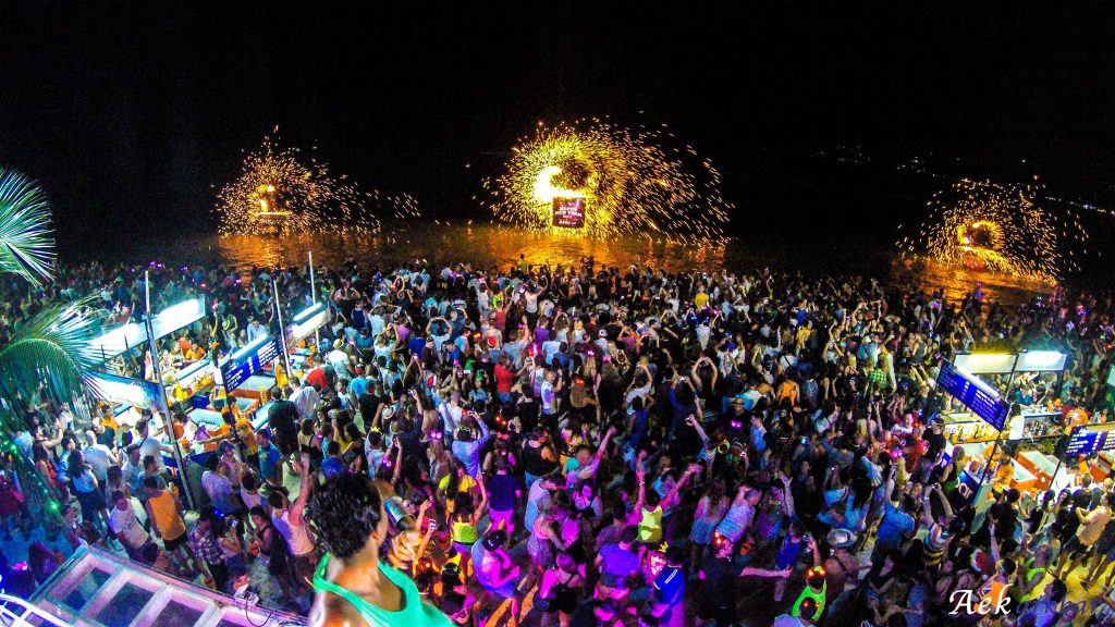 full moon party